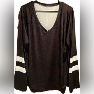Black and White Long Sleeve Women's Top